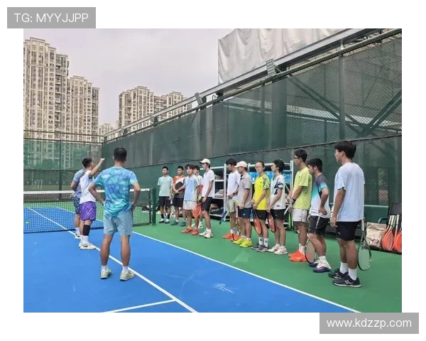 杭州网球队荣登全国网球配合排行榜第九名展现实力与团结精神